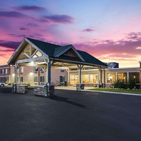 Americinn By Wyndham Baxter Brainerd Bagian luar foto